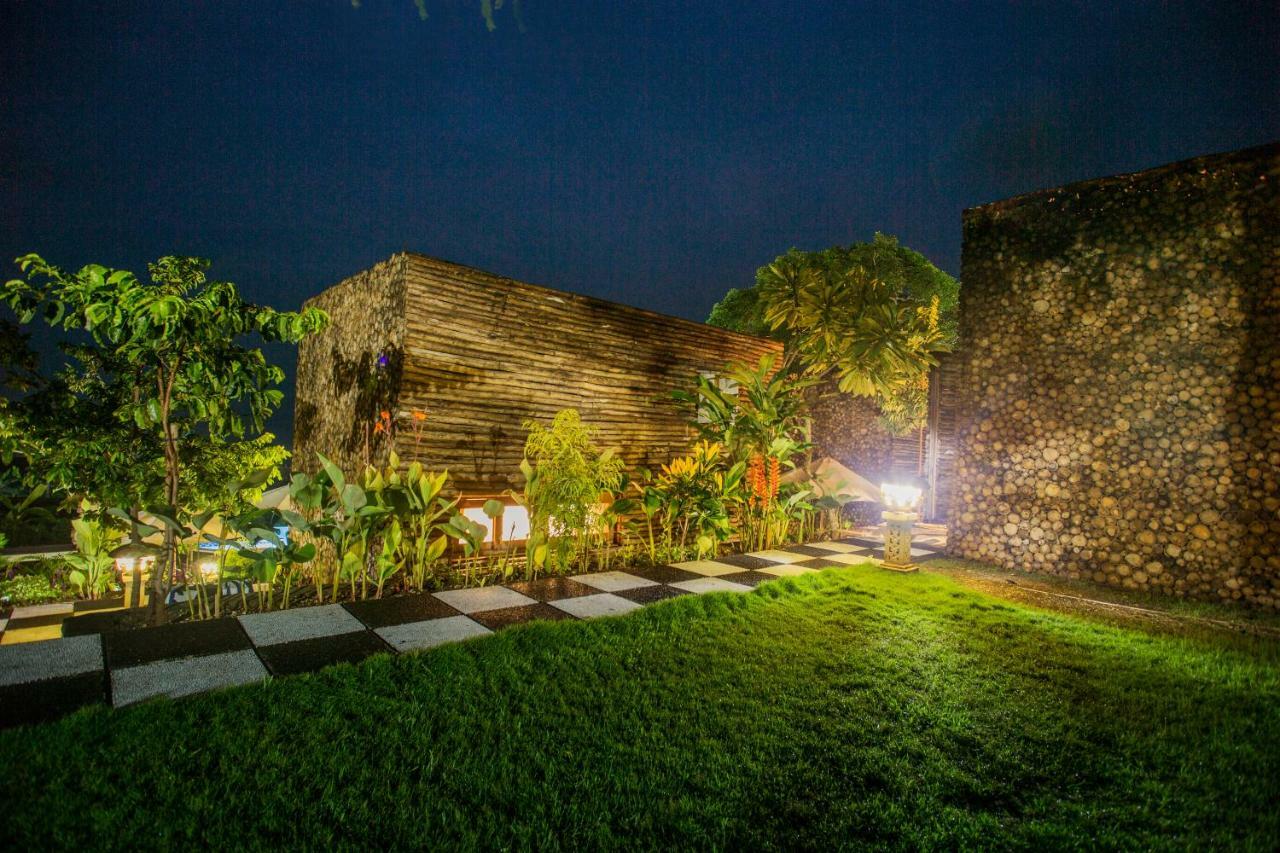 Kabeh Jati Garden Villa & Restaurant Tanglad Eksteriør billede